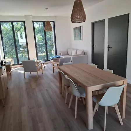 Les De Monte Blanco - Domaine Avec D'hotes Et 4* Montblanc